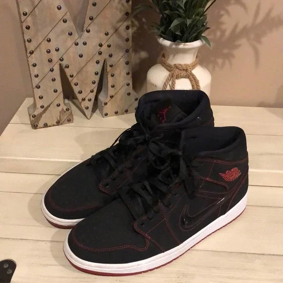 Nike Air Jordan Mens Black Retro 1 Mid Come Fly With Me Sz 11.5 EUC - Picture 4 of 6